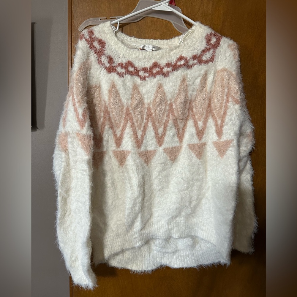 Cozy White and Pink Sweater